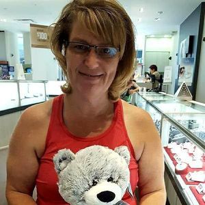 Meet your Posher, Denise